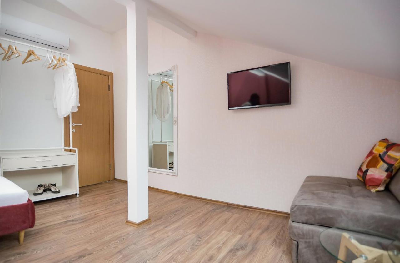 Different Apartments Nis Bagian luar foto