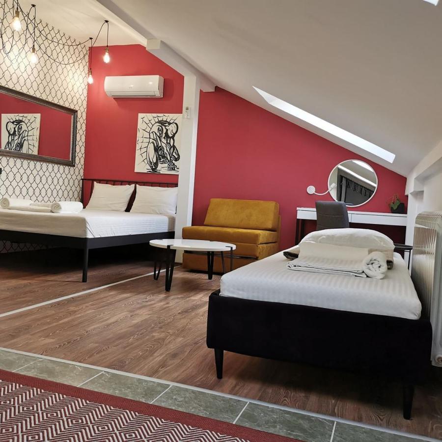 Different Apartments Nis Bagian luar foto
