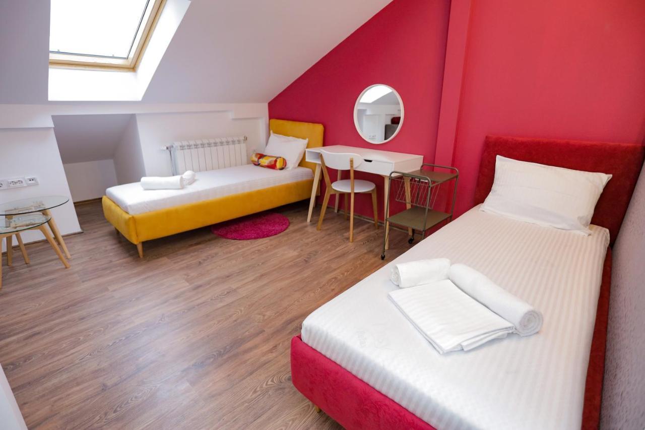 Different Apartments Nis Bagian luar foto